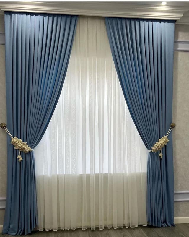 Curtain 17