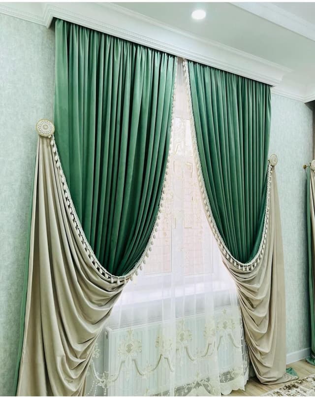 Curtain 18